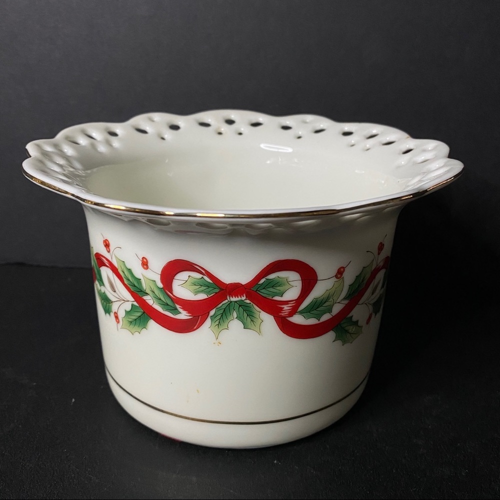 Royal Limited Holly Holliday Candy Nut Dish Japan